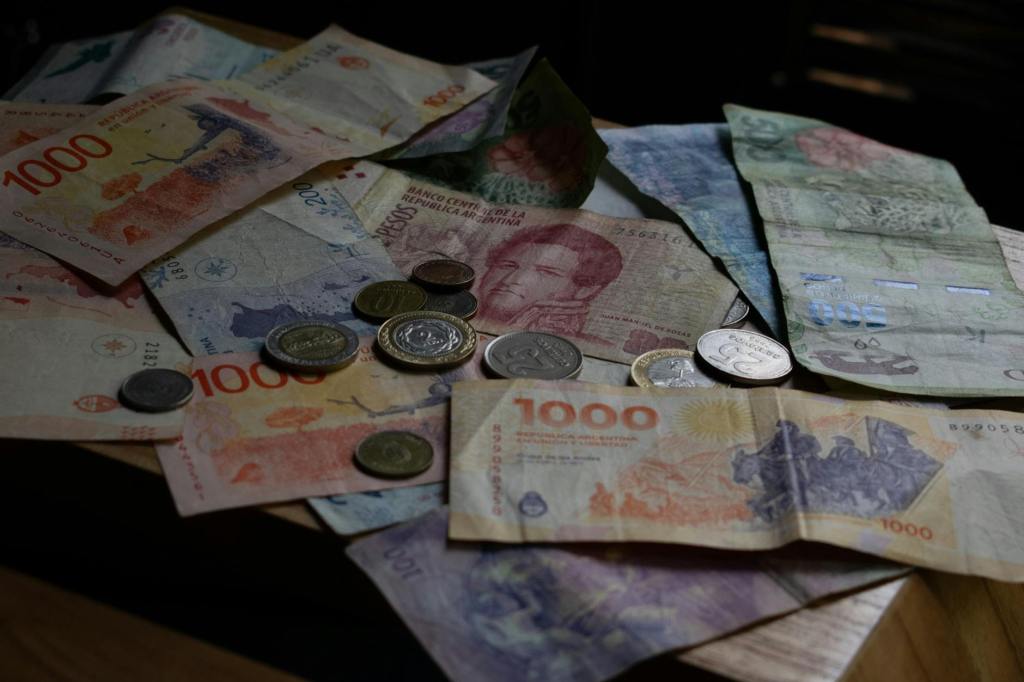 Tipos de cambio: cotización oficial en $1.405 y no oficial en&nbsp;$1.415
