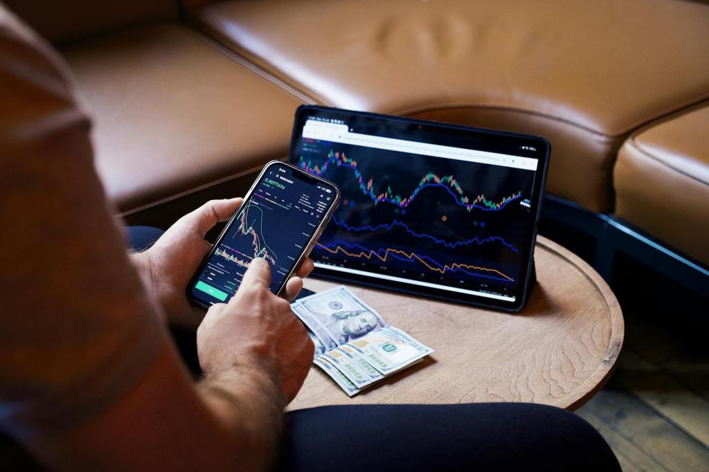 Energía dispara 6% en Wall Street argentino; deuda soberana se consolida bajo presión&nbsp;controlada